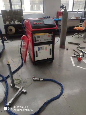 1000W 1500W 2000W 3000W Portable Handheld Fiber Laser Welder with RAYCUS Water Cooling
