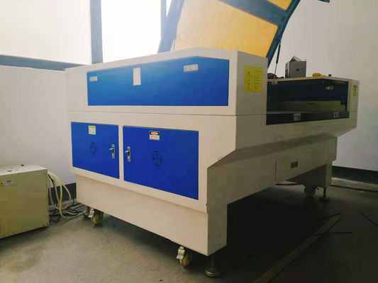 1000-26000mm/min Cutting Speed CO2 Laser Engraving Machine with Superior and Service