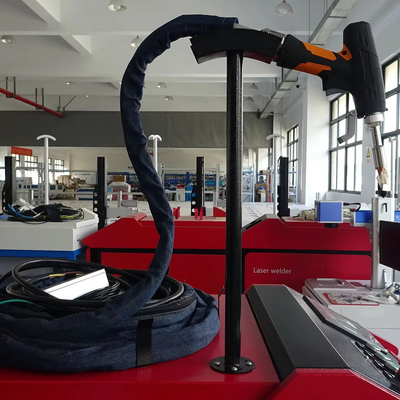 Water Cooled Handheld Laser Welder 1000W 1500W 2000W 3000W for Cutting Thickness 1-6mm